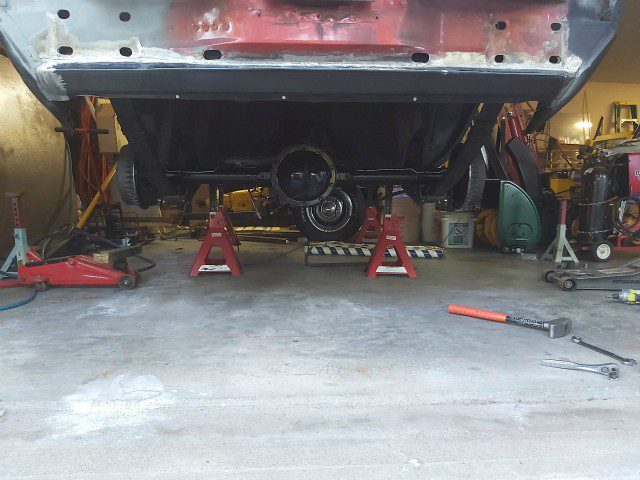 Another angle of the rear axle assembly installed.